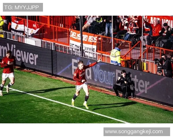 足总杯精彩对决多特蒙德3-0战胜利物浦帽子戏法引发全场狂欢