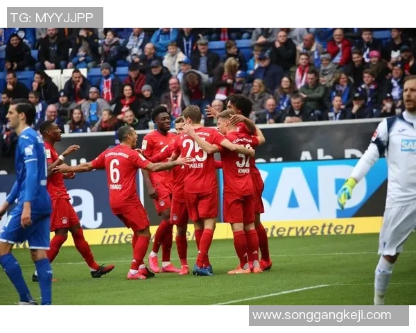 里昂大胜拜仁5-1神奇扑救瞬间点燃全场激情集锦回顾